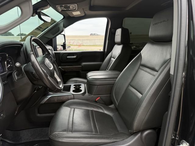 Used 2023 GMC Sierra 3500 Denali w/ Denali Ultimate Package AWD/4WD image 29