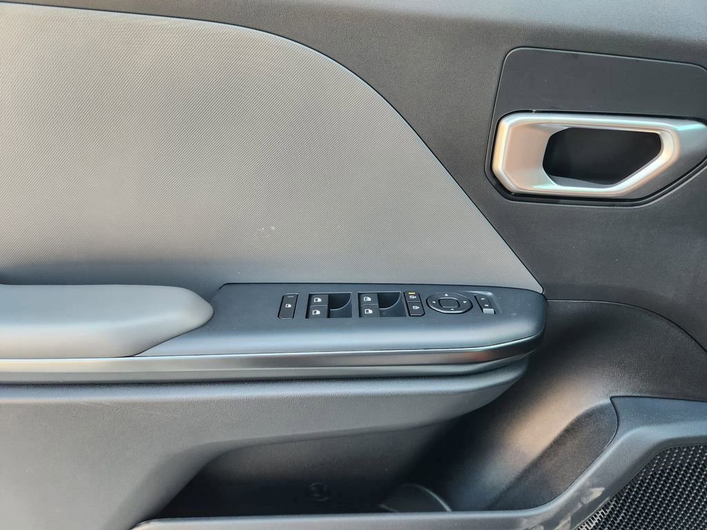 New 2026 Kia K4 FWD image 16