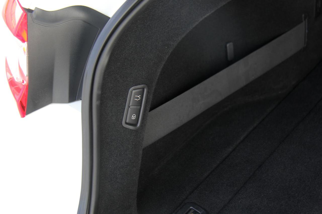 Used 2020 Maserati Levante S image 29