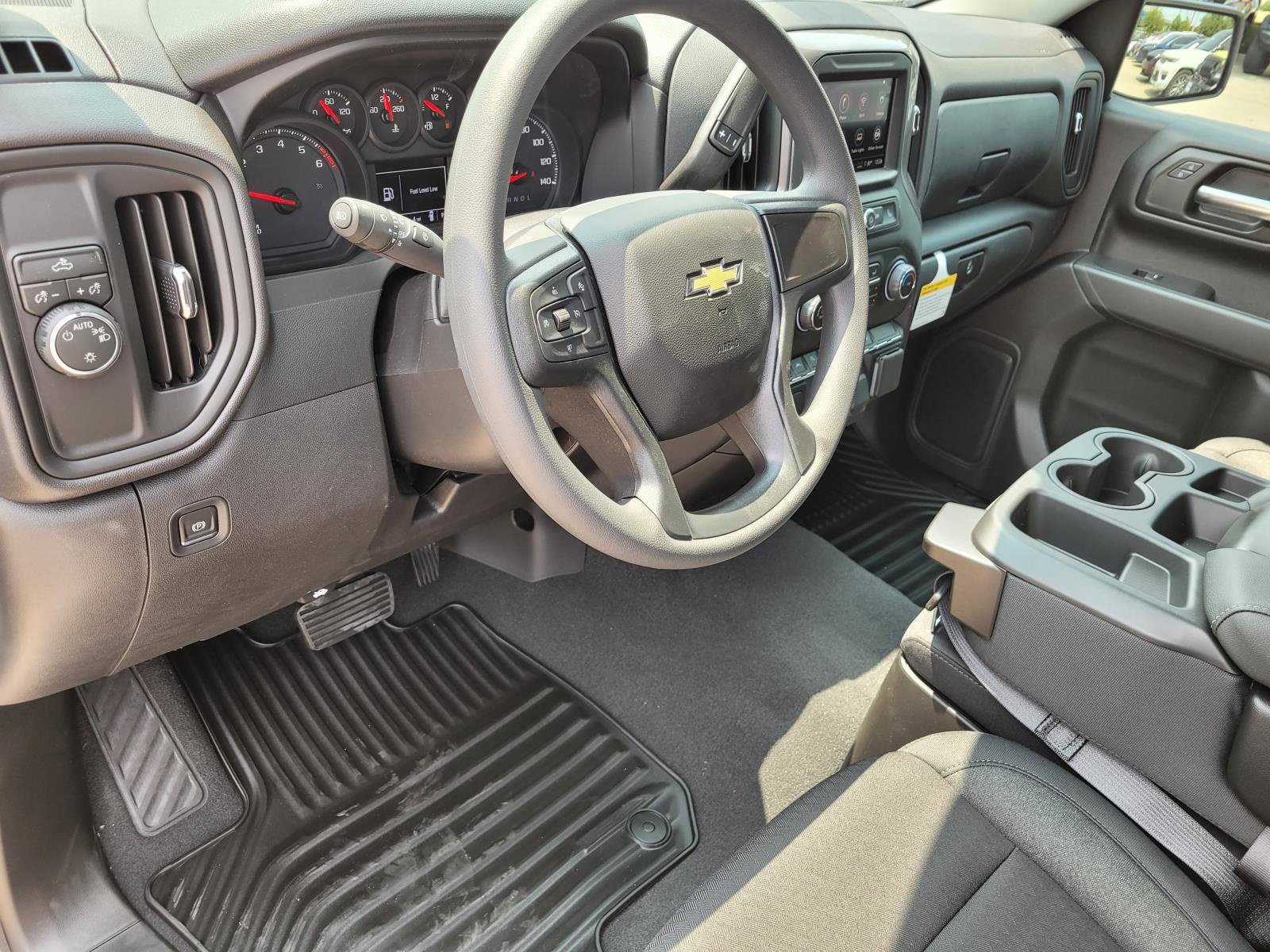 New 2026 Chevrolet Silverado 1500 Custom RWD image 15