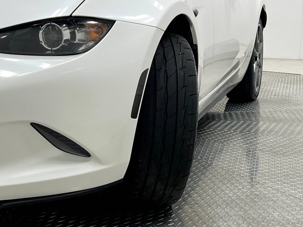 Used 2020 MAZDA MX-5 Miata RF Grand Touring RWD image 34