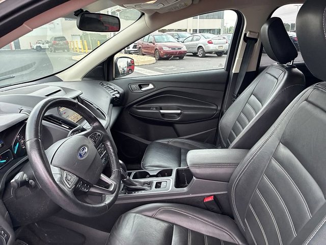 Used 2018 Ford Escape SEL AWD/4WD image 25