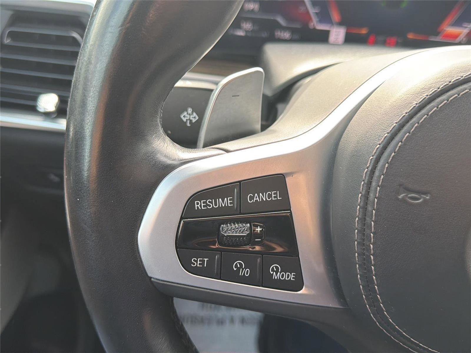 Used 2024 BMW X6 xDrive40i w/ Premium Package image 17