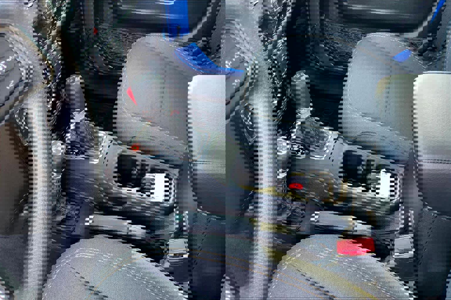 Used 2025 Jeep Gladiator Sport image 16