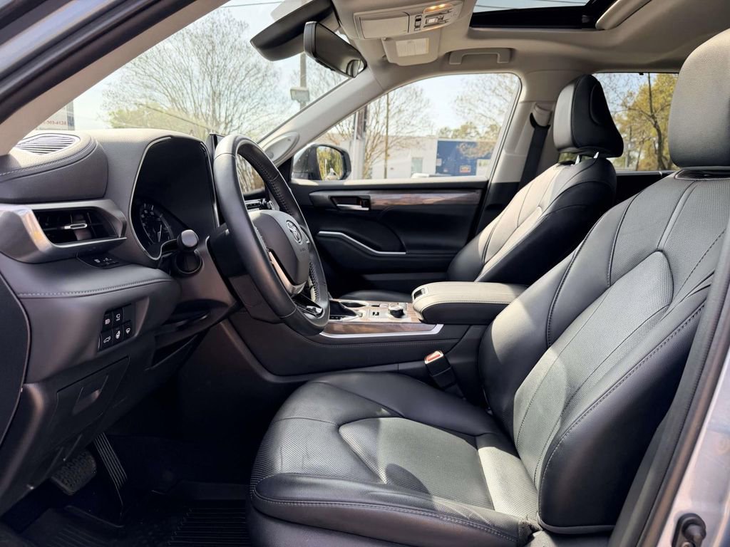 Certified 2020 Toyota Highlander Limited image 19