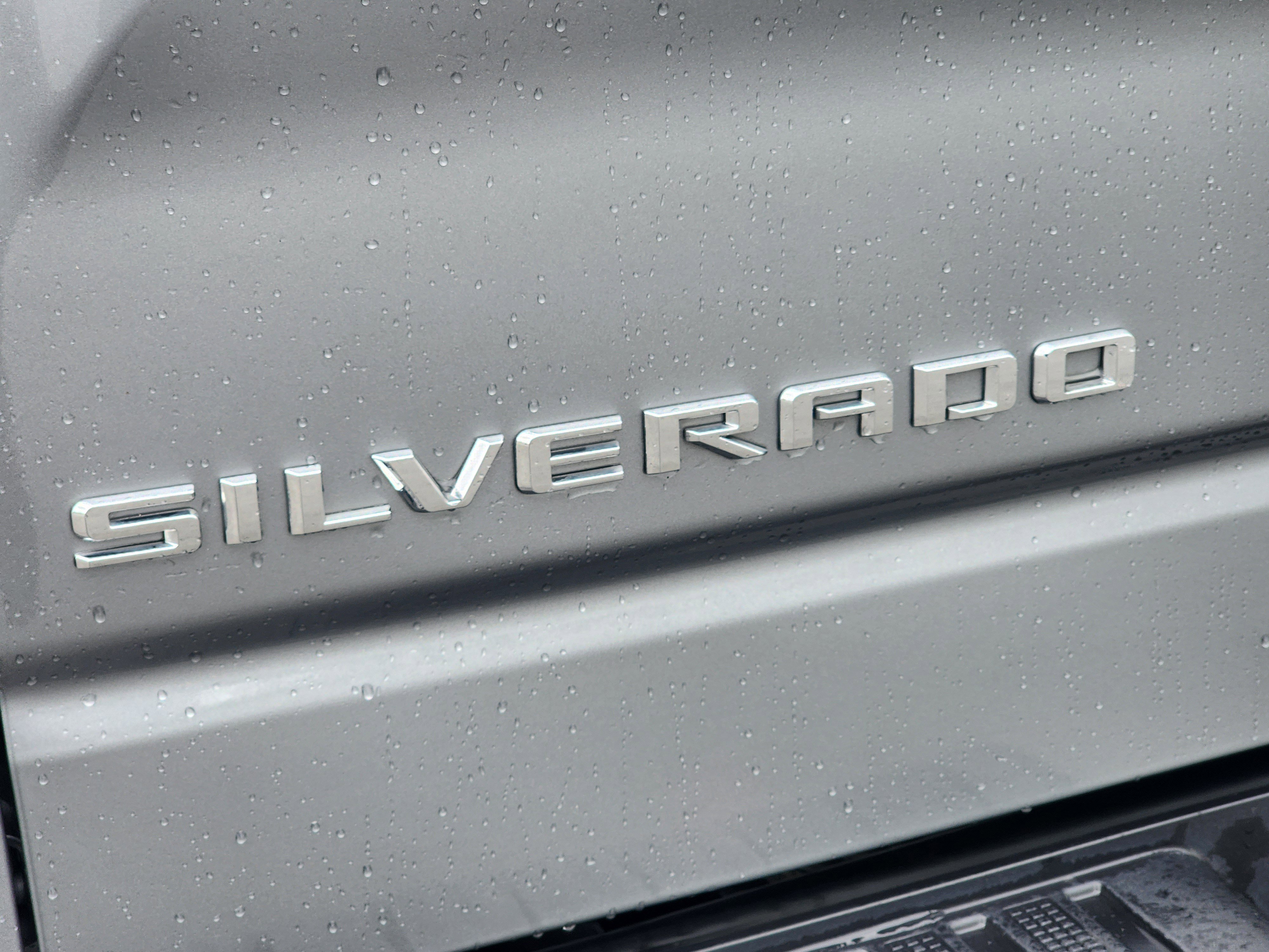 Used 2025 Chevrolet Silverado 1500 LT image 11