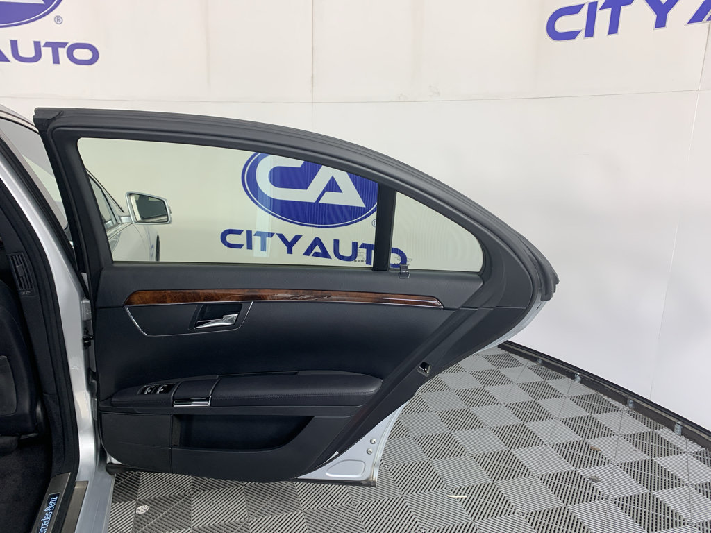 Used 2011 Mercedes-Benz S 550 image 36