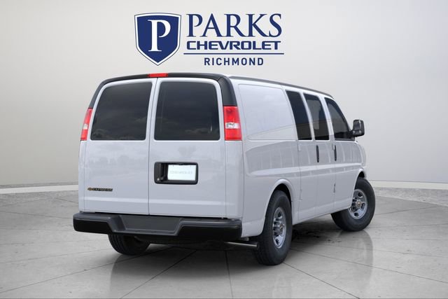 New 2025 Chevrolet Express 2500 image 4