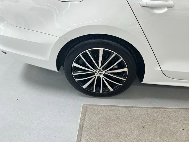 Used 2016 Volkswagen Jetta Sport w/ Lighting Package FWD image 18