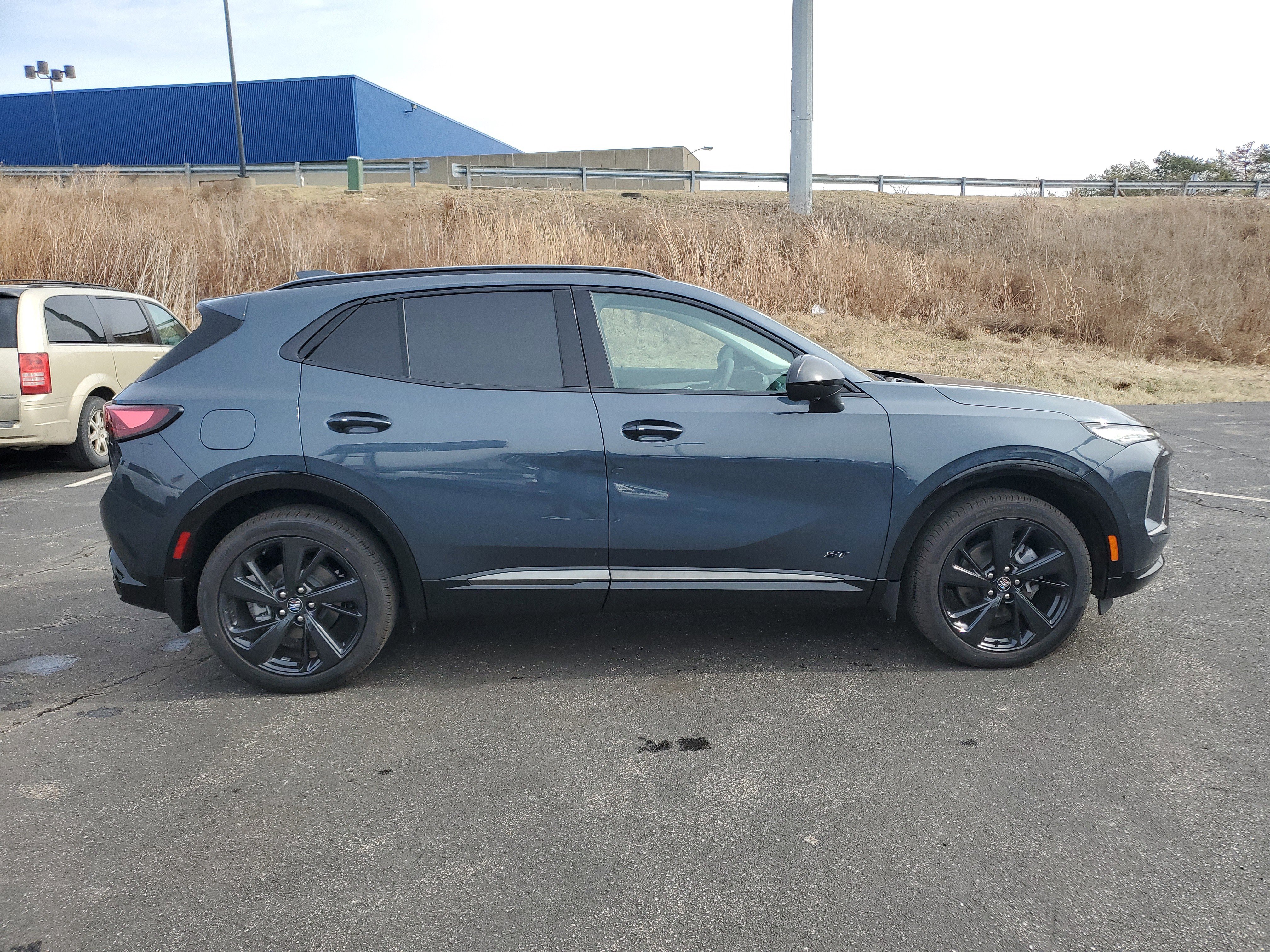 New 2026 Buick Envision Sport Touring AWD/4WD image 3