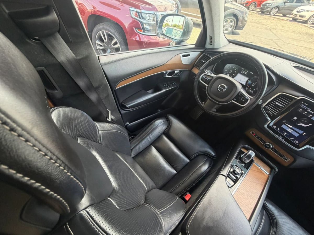 Used 2017 Volvo XC90 T8 Inscription w/ Luxury Package AWD/4WD image 49