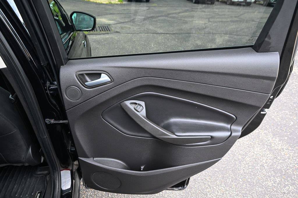 Used 2019 Ford Escape Titanium AWD/4WD image 29