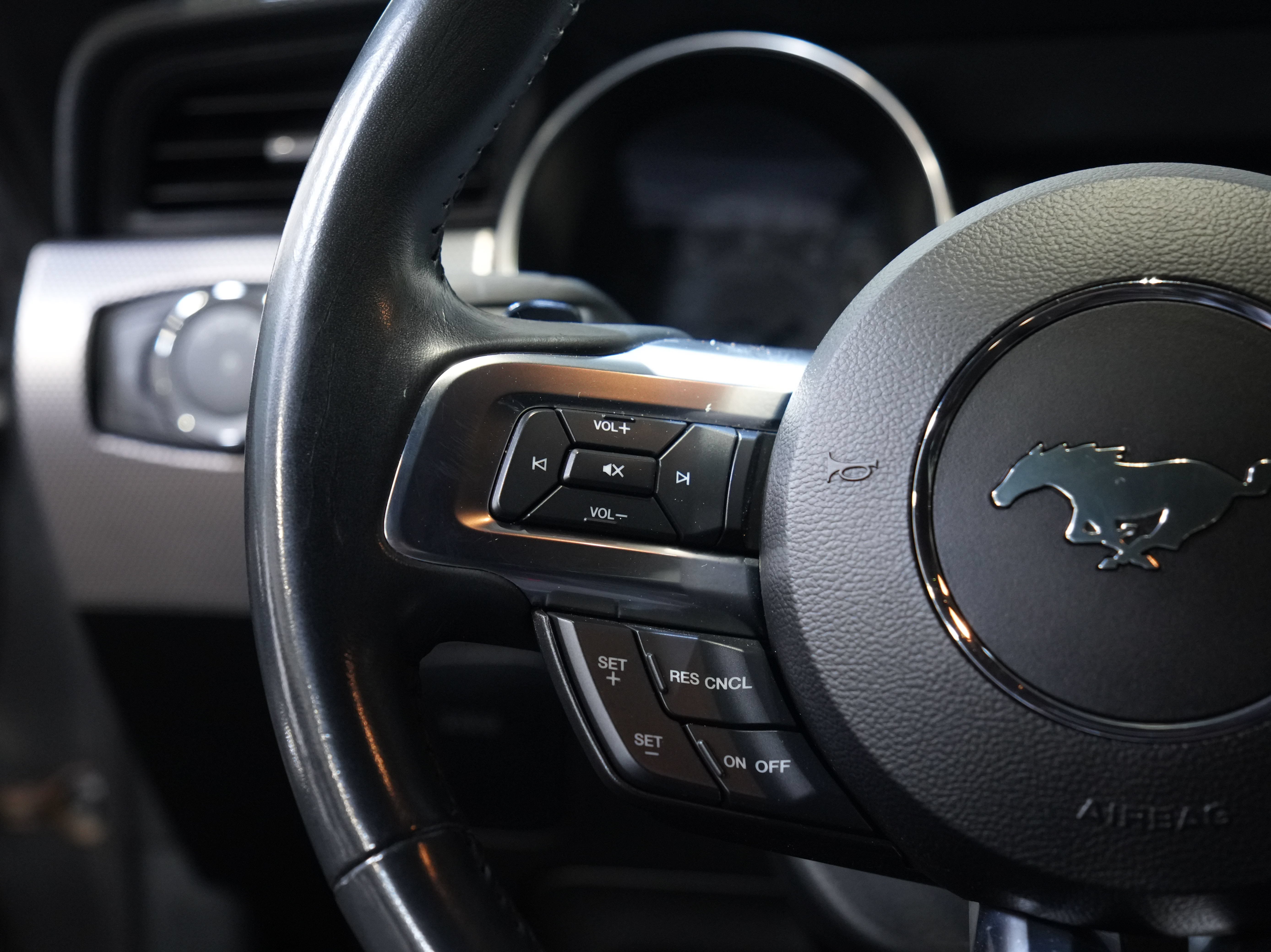 Used 2020 Ford Mustang GT RWD image 33