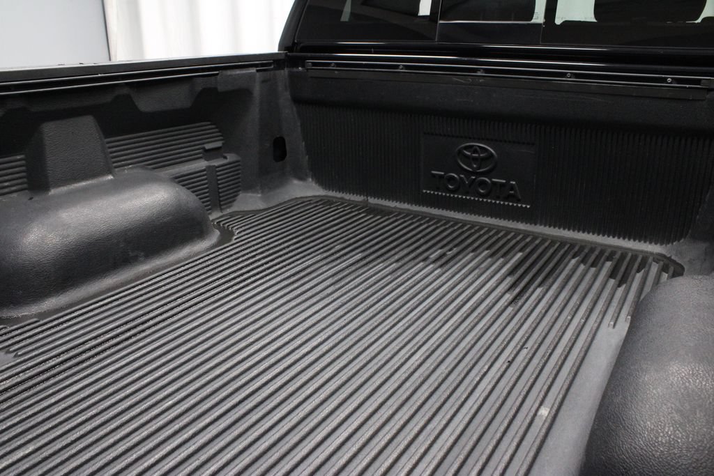 Used 2014 Toyota Tundra Limited AWD/4WD image 16