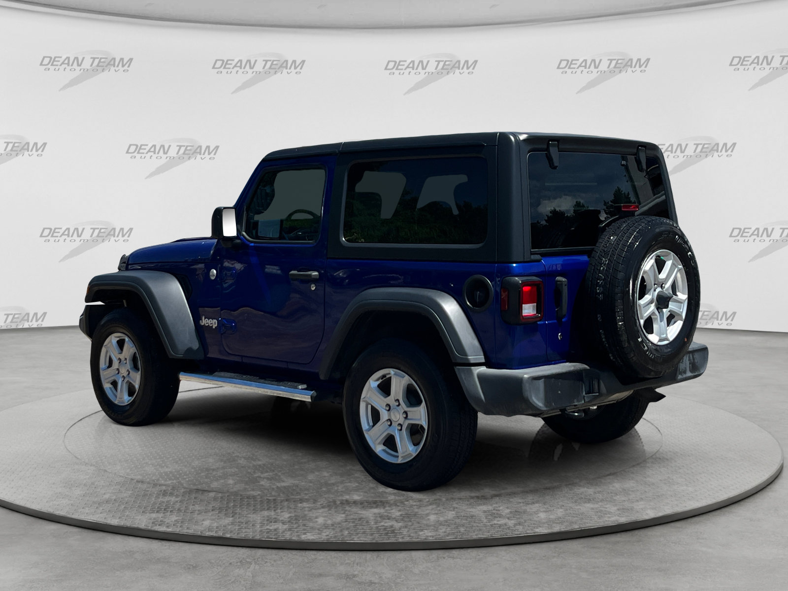 Used 2018 Jeep Wrangler Sport AWD/4WD image 5