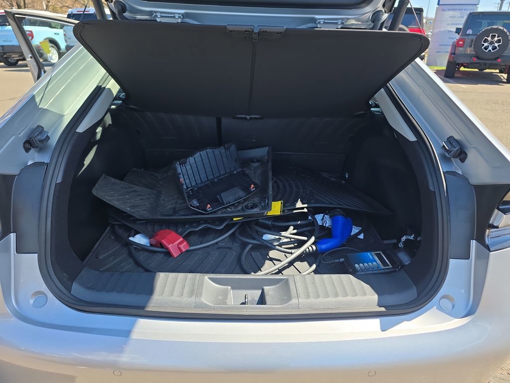 Used 2025 Toyota Prius Plug-In Hybrid w/ Limited Premium Package image 16