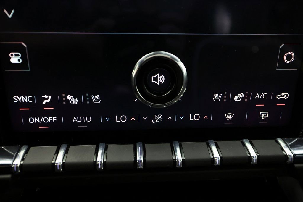 Used 2026 GMC Yukon XL AT4 Ultimate w/ LPO, Floor Liner Package image 31