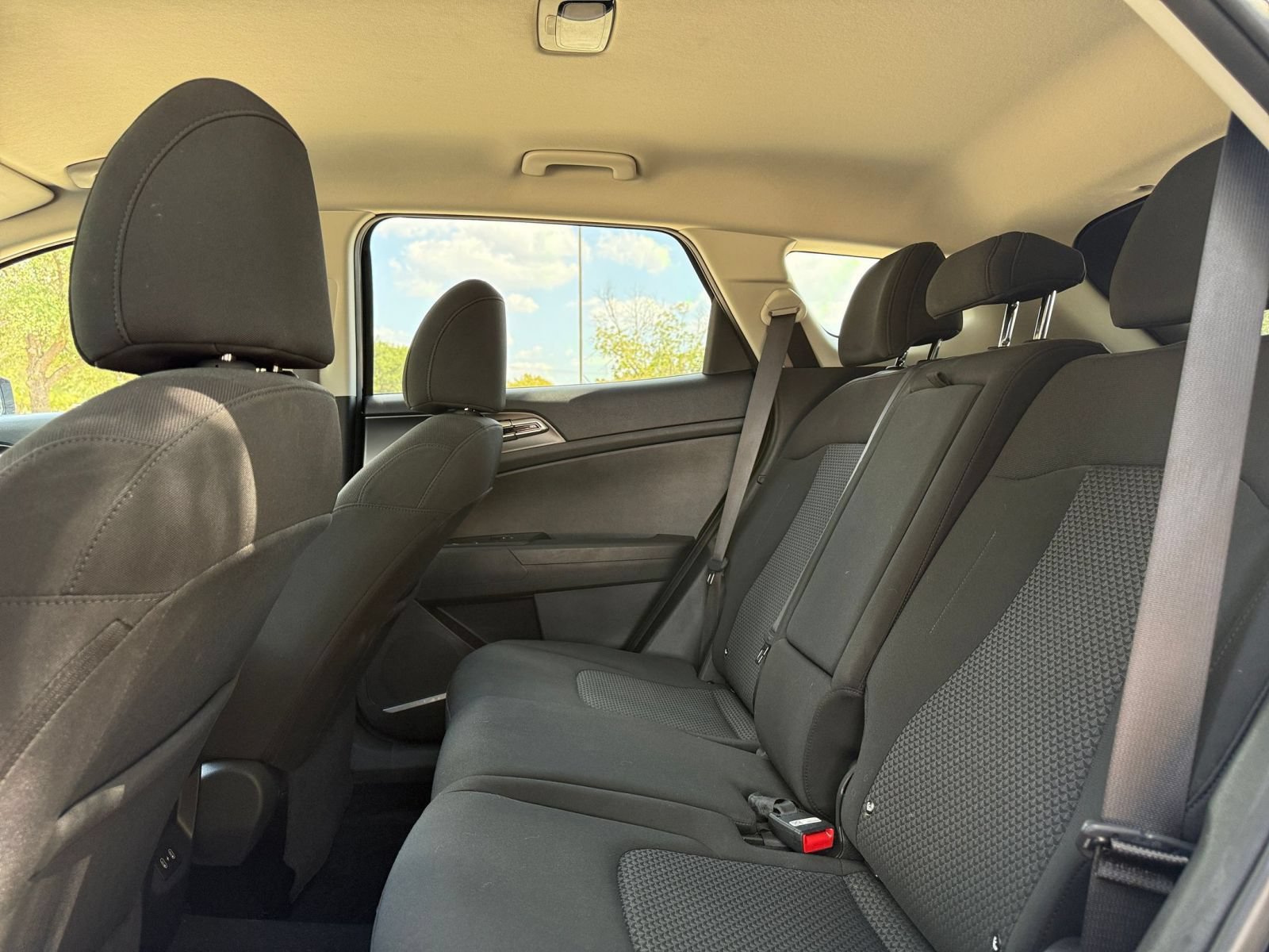 Used 2026 Kia Sportage LX FWD image 26