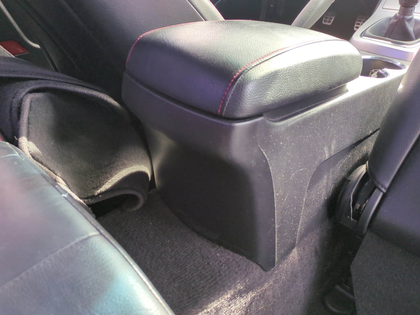 Used 2010 Hyundai Genesis 2.0T image 30