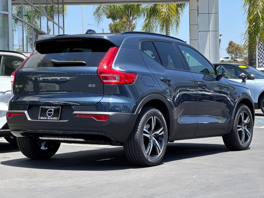 New 2026 Volvo XC40 B5 Core w/ Protection Package Premier AWD/4WD image 5