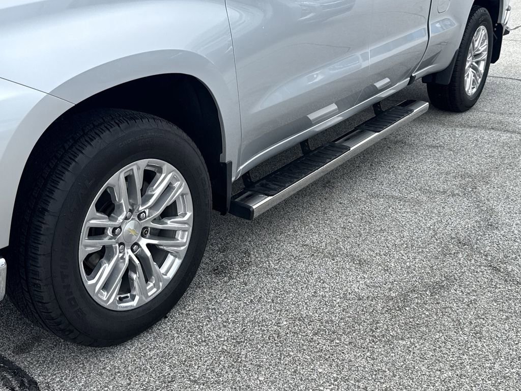 Used 2020 Chevrolet Silverado 1500 LT w/ All-Star Edition image 18