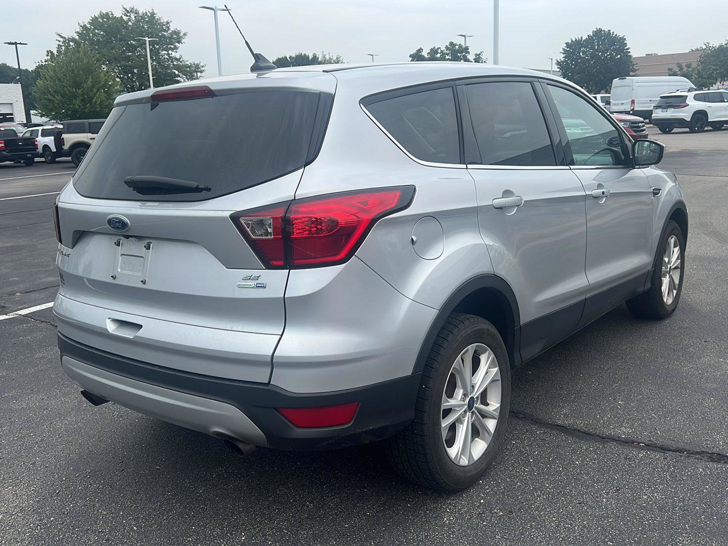 Used 2019 Ford Escape SE AWD/4WD image 5