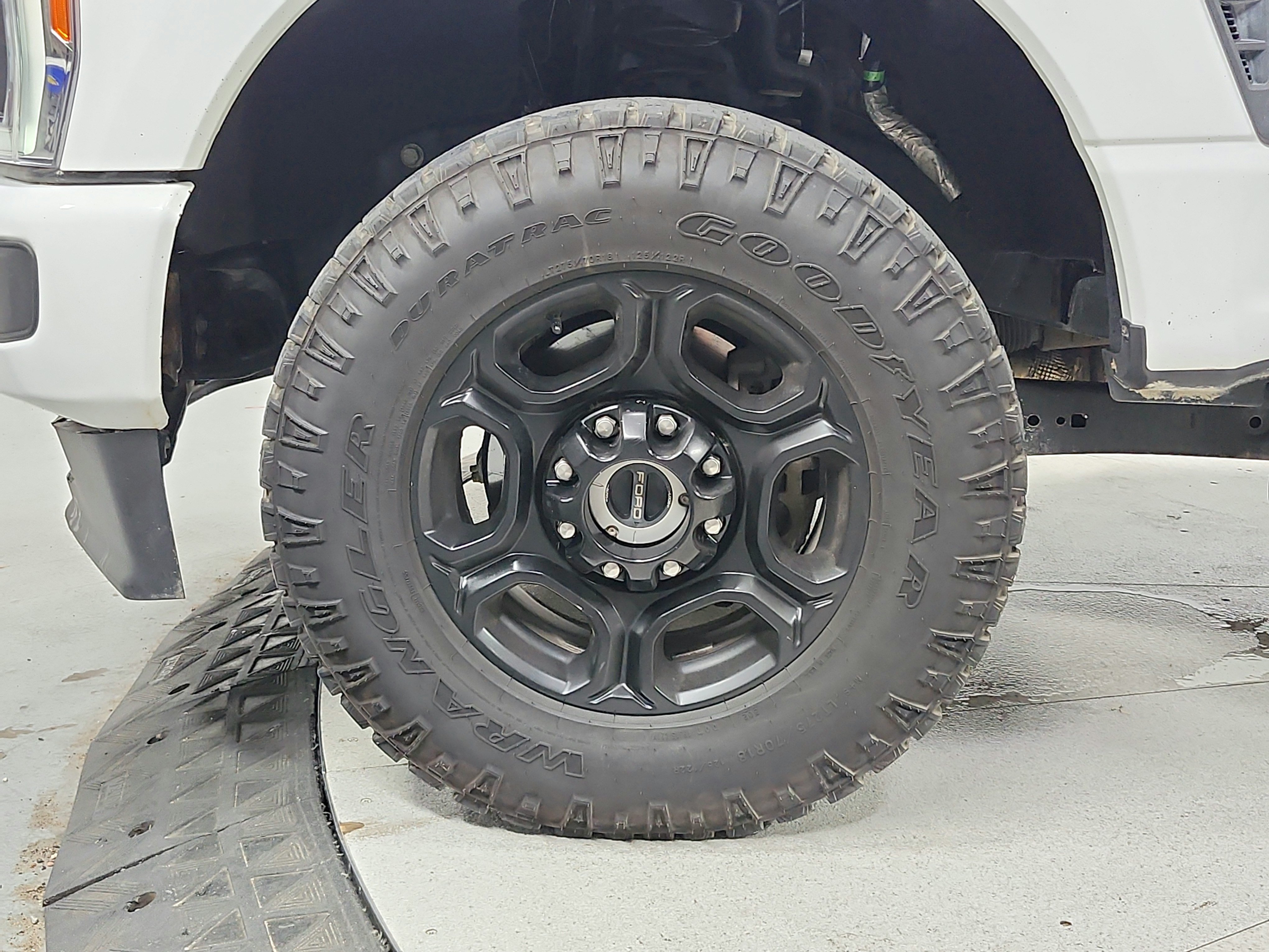 Used 2023 Ford F250 XL w/ STX Appearance Package AWD/4WD image 13