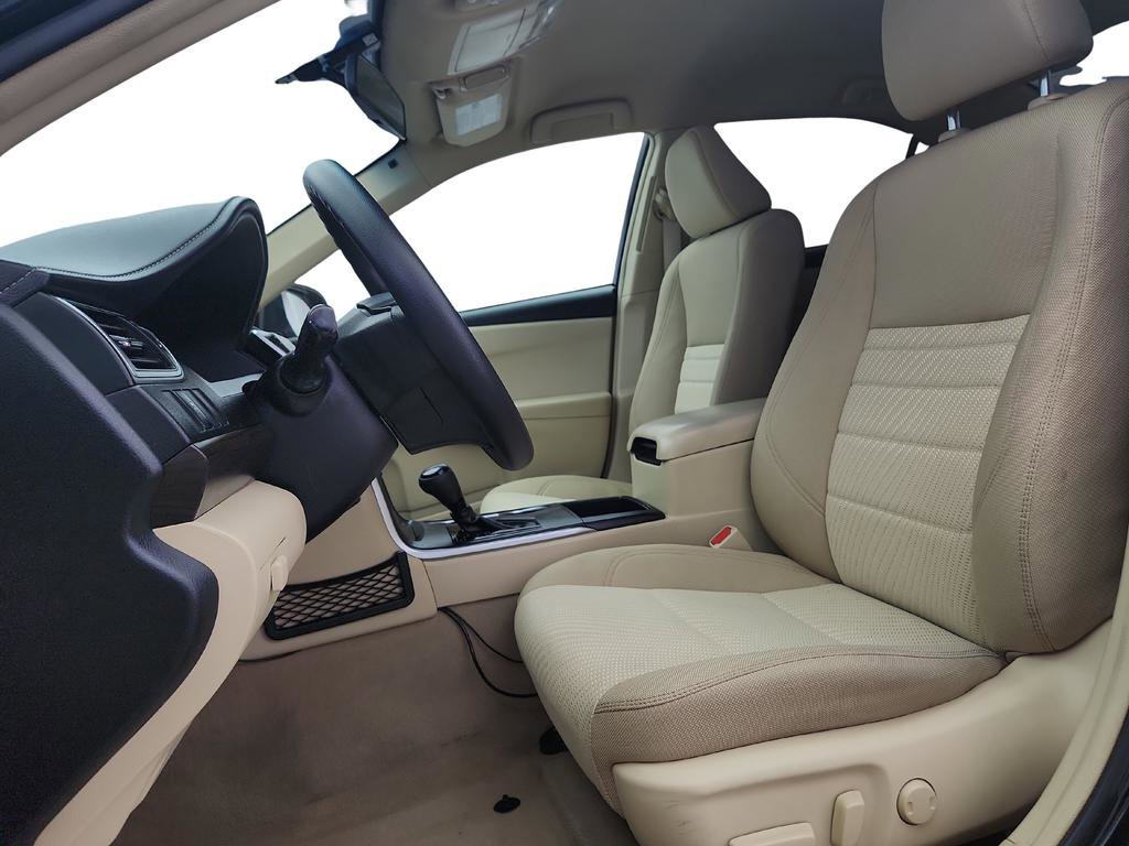 Used 2017 Toyota Camry LE image 11