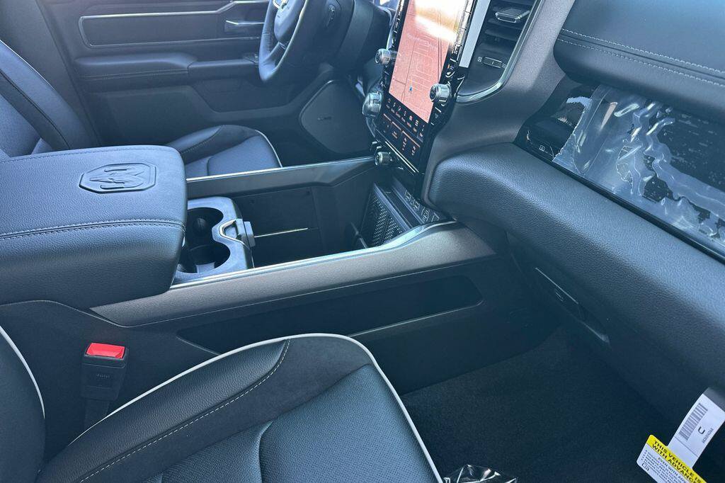 New 2026 RAM 1500 Laramie w/ Night Edition AWD/4WD image 15