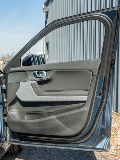 Used 2022 Polestar Polestar 2 w/ Performance Package image 41