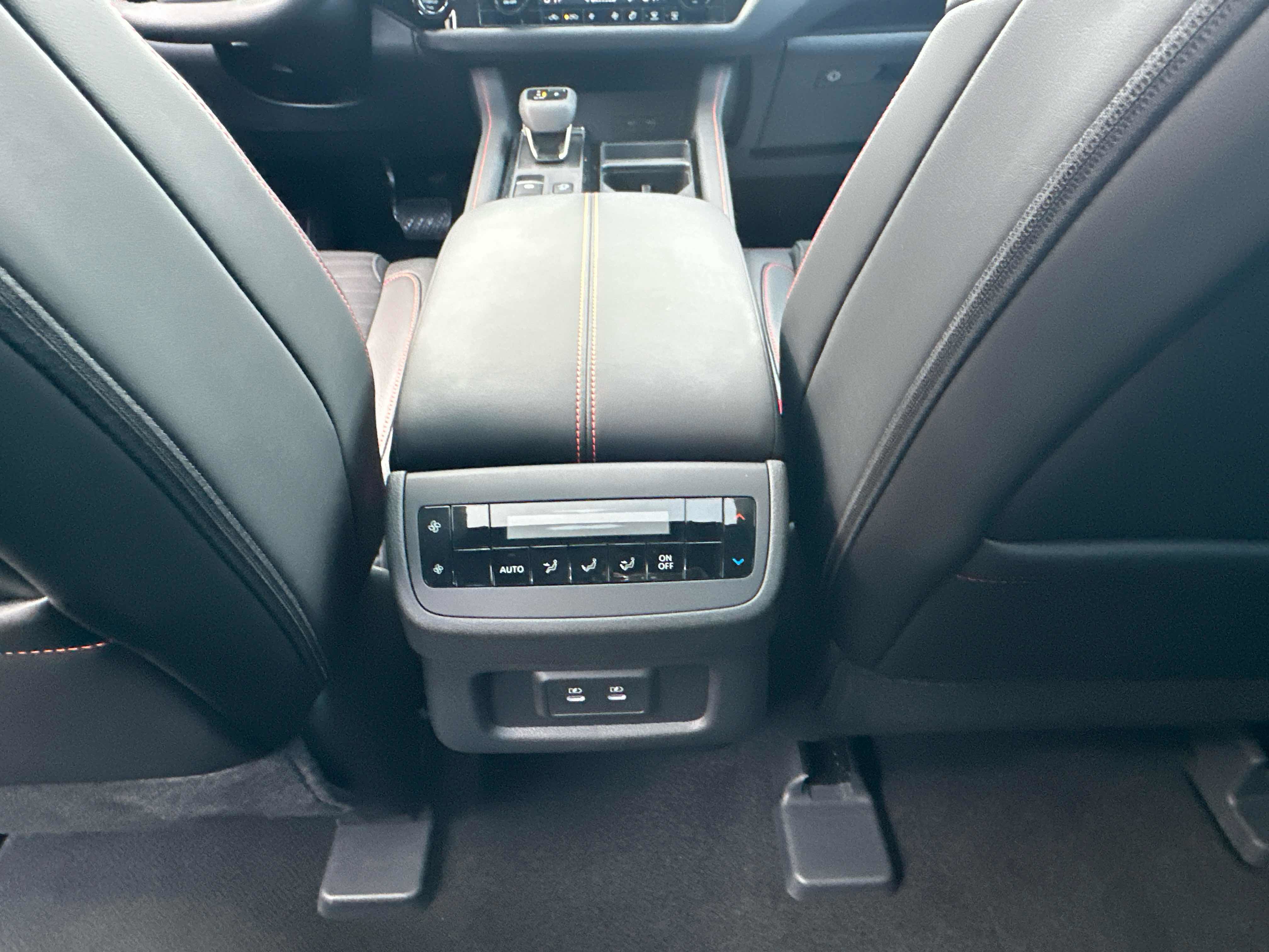 New 2026 Nissan Pathfinder Rock Creek w/ Rock Creek Premium Package AWD/4WD image 28