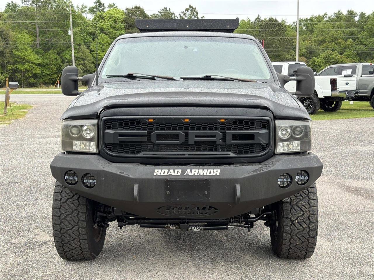 Used 2000 Ford Excursion Limited image 2