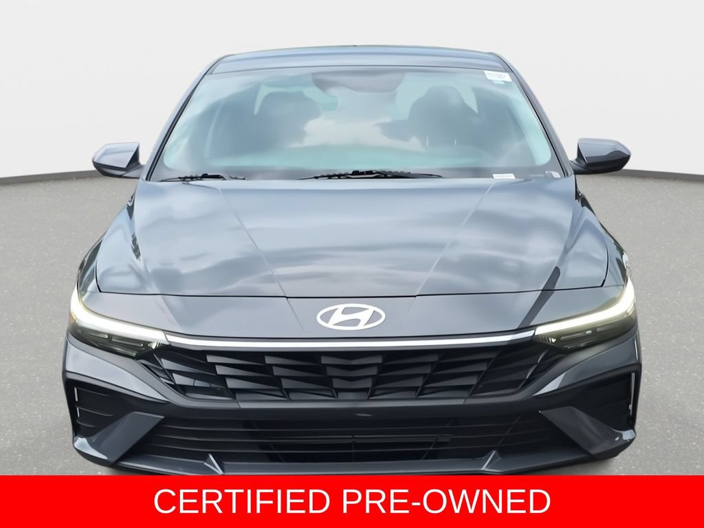 Certified 2026 Hyundai Elantra SE FWD image 2