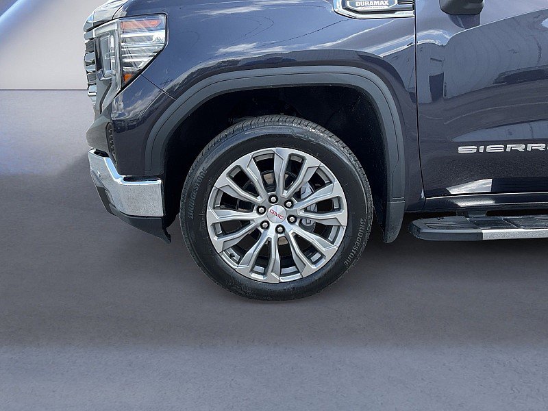 Used 2024 GMC Sierra 1500 SLT w/ SLT Premium Plus Package AWD/4WD image 6