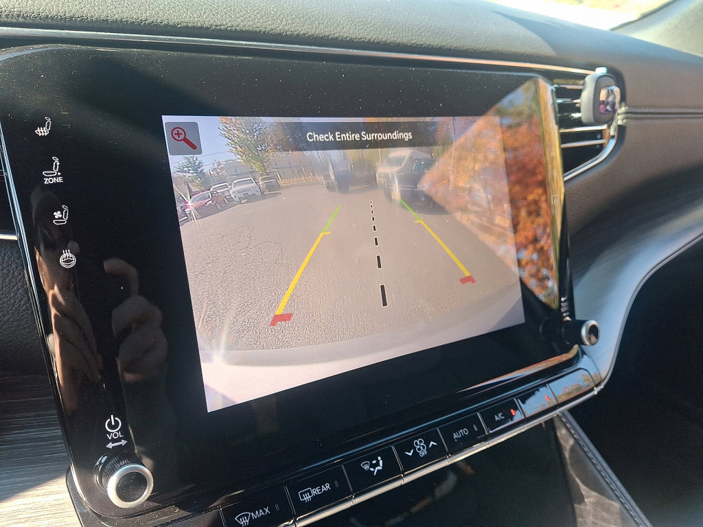 Used 2024 Jeep Wagoneer Series III image 27