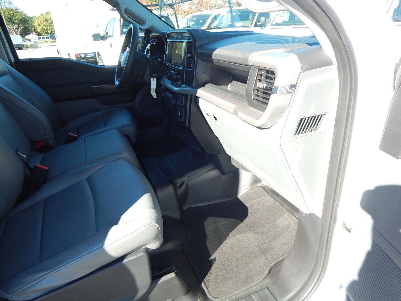 Used 2022 Ford F150 XL w/ Equipment Group 101A High RWD image 18