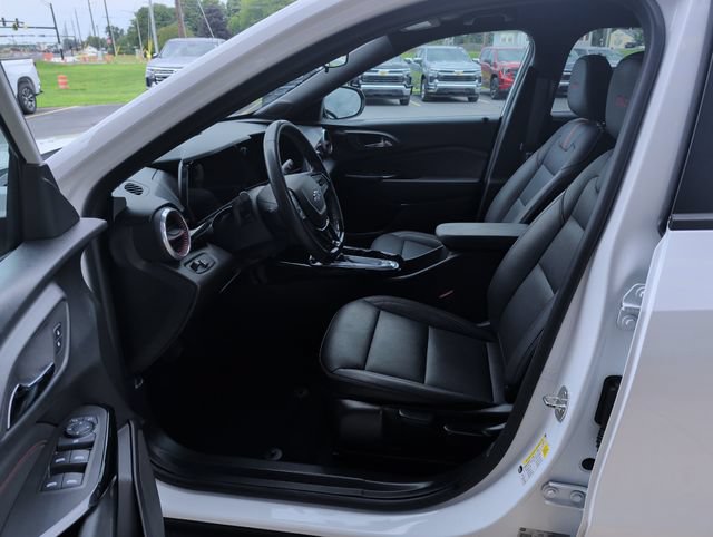 Used 2024 Chevrolet Trax RS w/ Driver Confidence Package FWD image 11