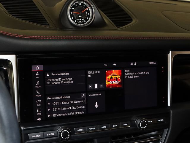 Used 2020 Porsche Macan image 18