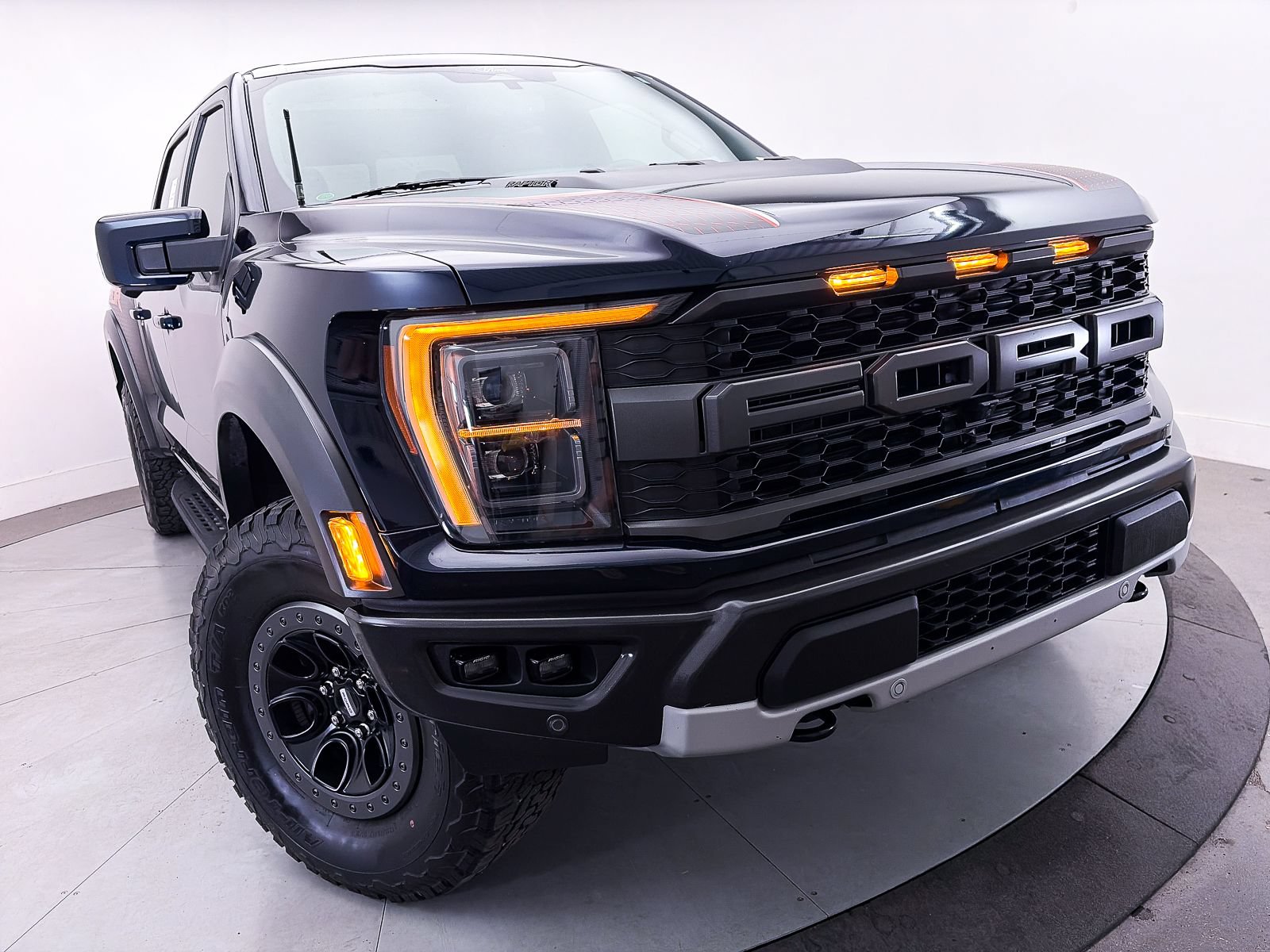 Used 2022 Ford F150 Raptor w/ Equipment Group 801A High AWD/4WD image 3