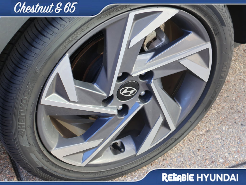 Certified 2025 Hyundai Elantra Sport FWD image 39