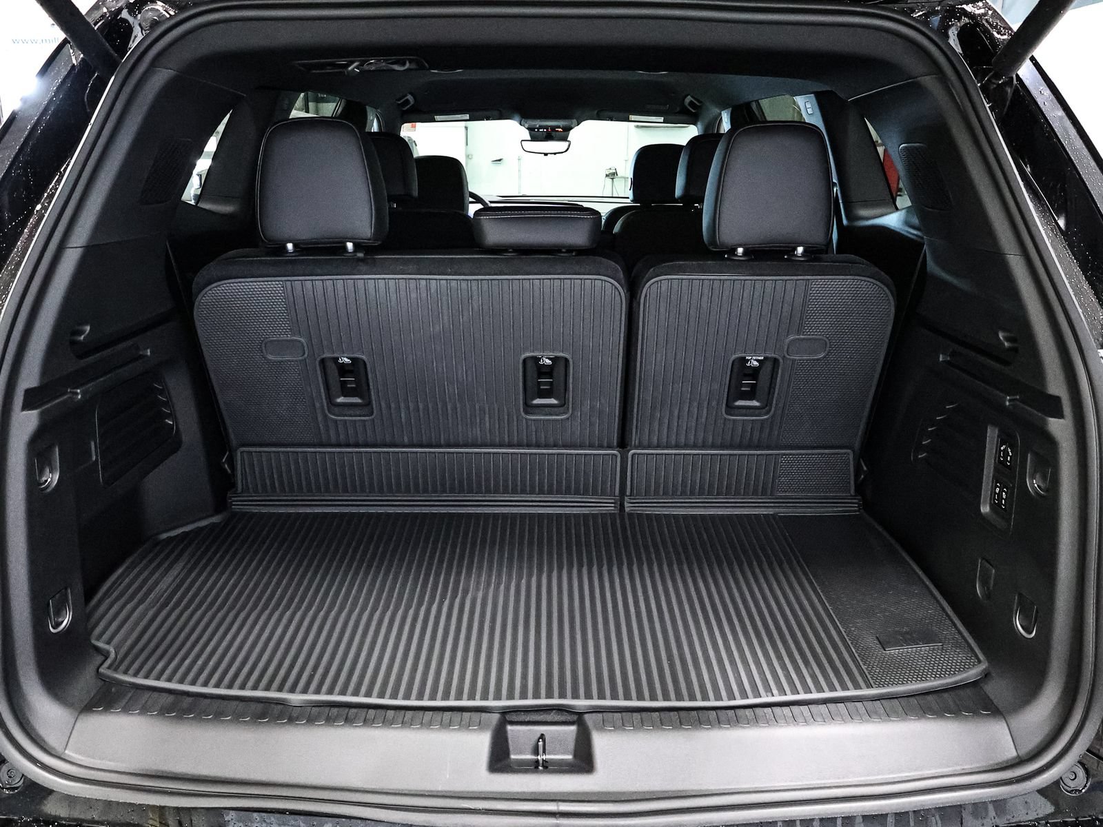New 2026 Buick Enclave Sport Touring w/ Power Package AWD/4WD image 17