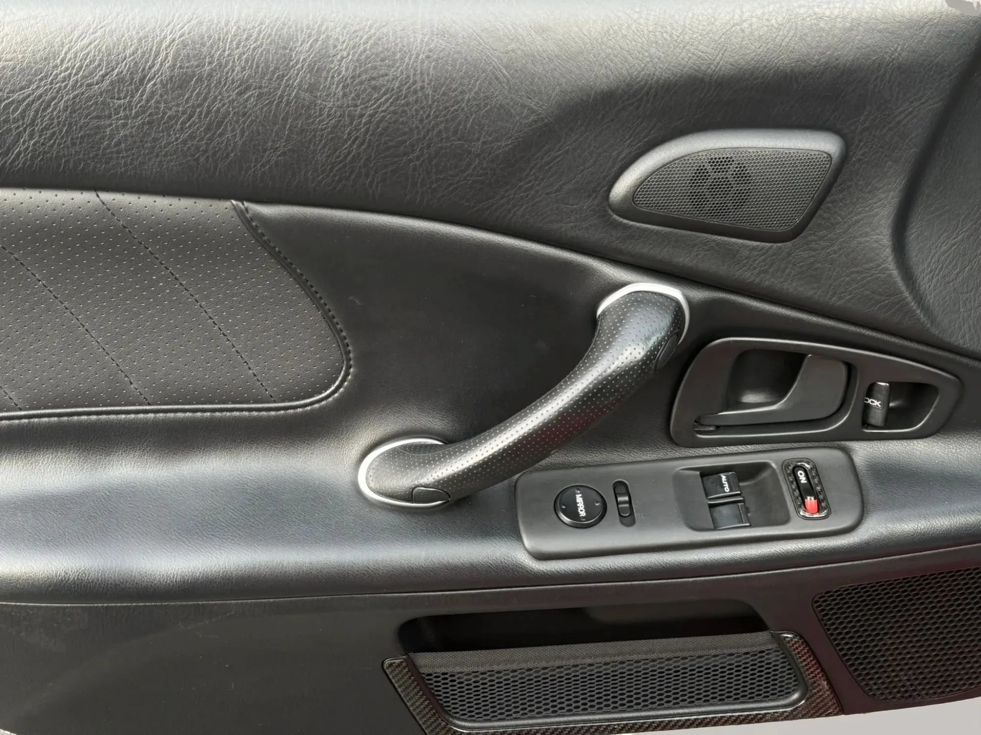 Used 2000 Honda S2000 image 35
