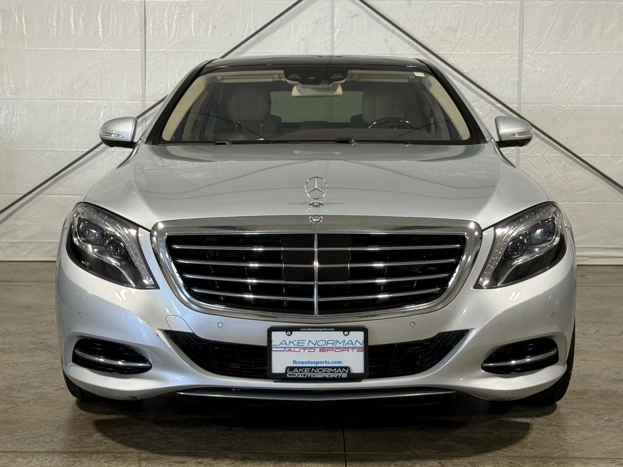 Used 2015 Mercedes-Benz S 550 Sedan w/ Premium 1 Package image 5