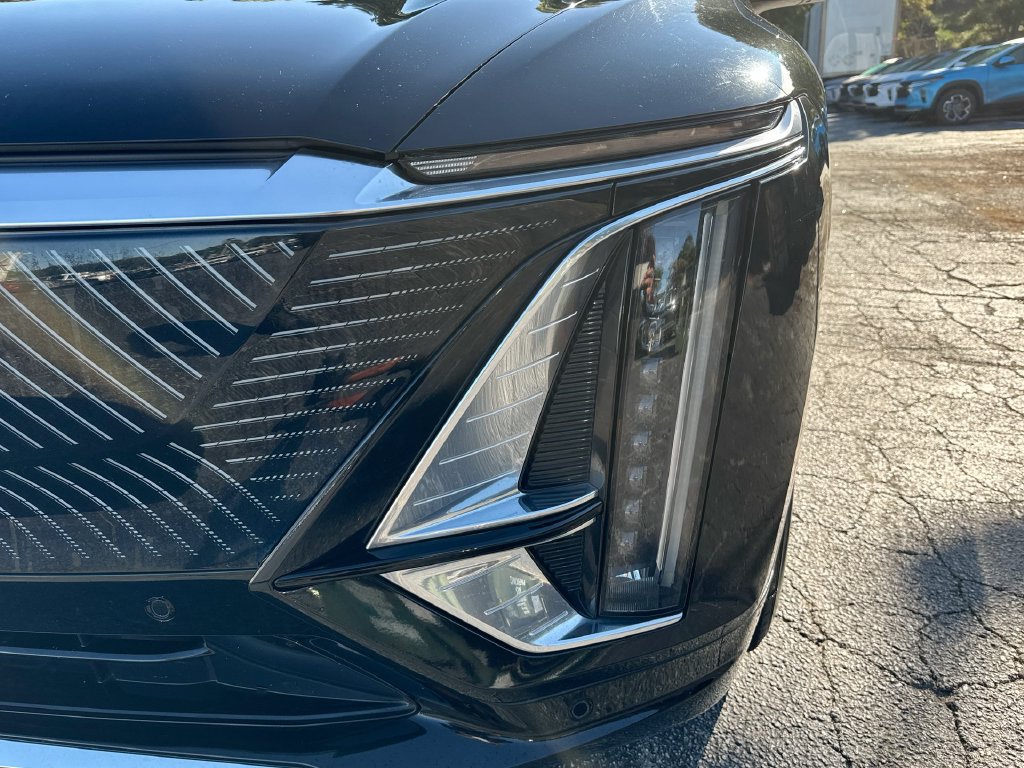 Used 2024 Cadillac Lyriq Luxury RWD image 10