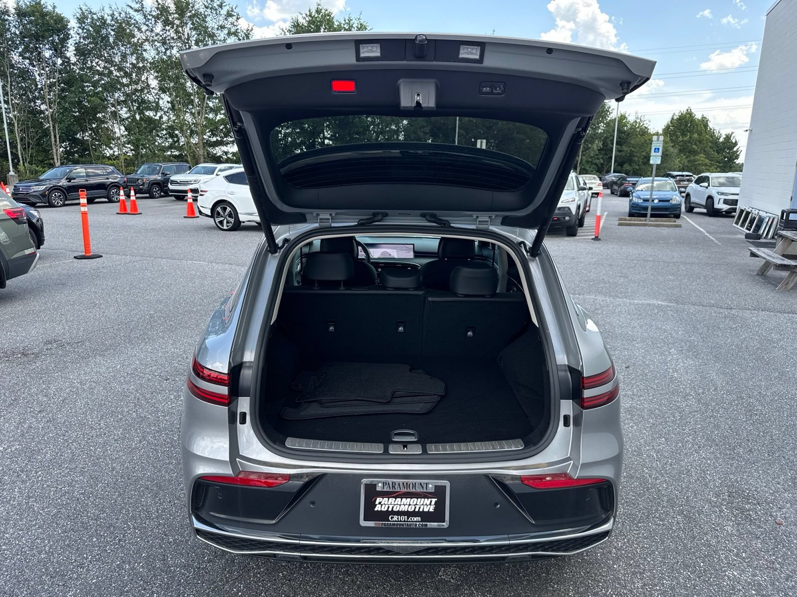 New 2026 Genesis GV70 2.5T AWD/4WD image 10
