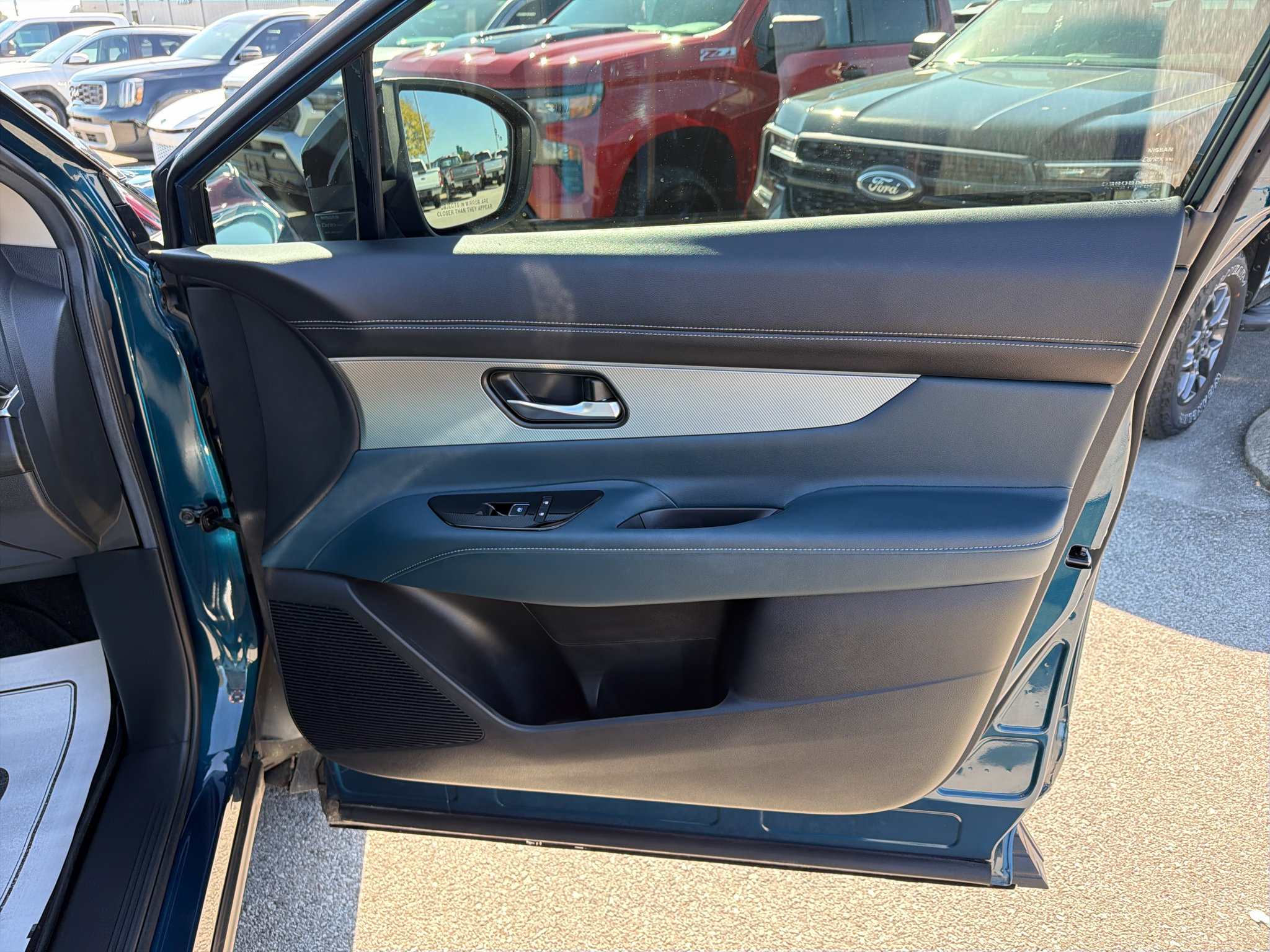 Used 2025 Nissan Murano Platinum AWD/4WD image 21