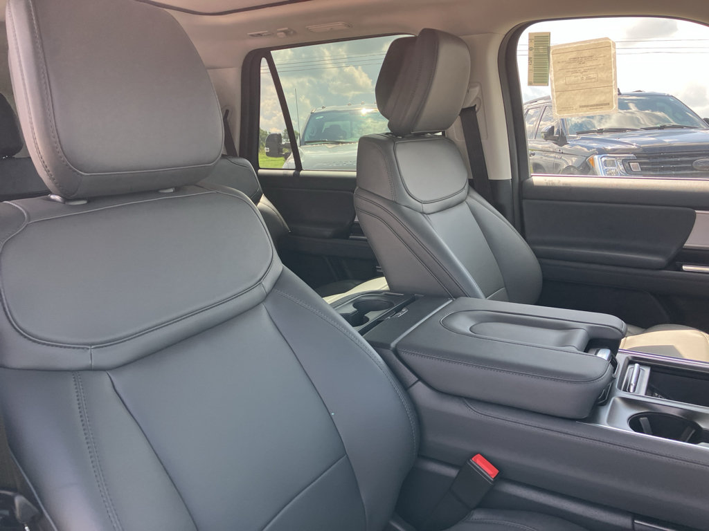 New 2027 Ford Expedition Active AWD/4WD image 24