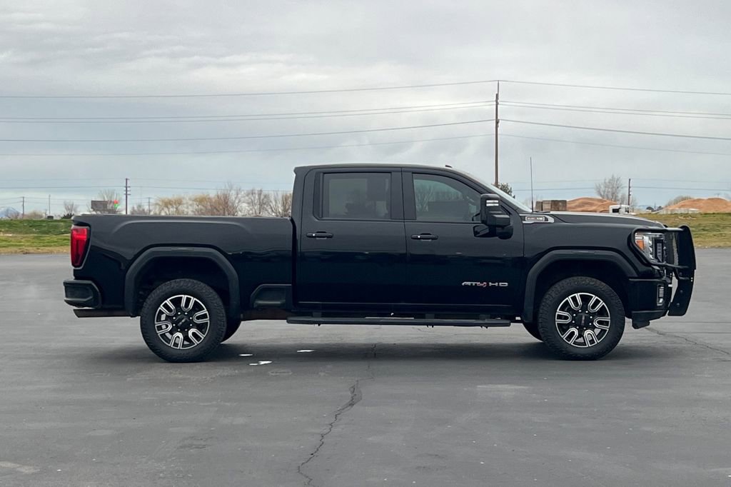Used 2022 GMC Sierra 2500 AT4 AWD/4WD image 3