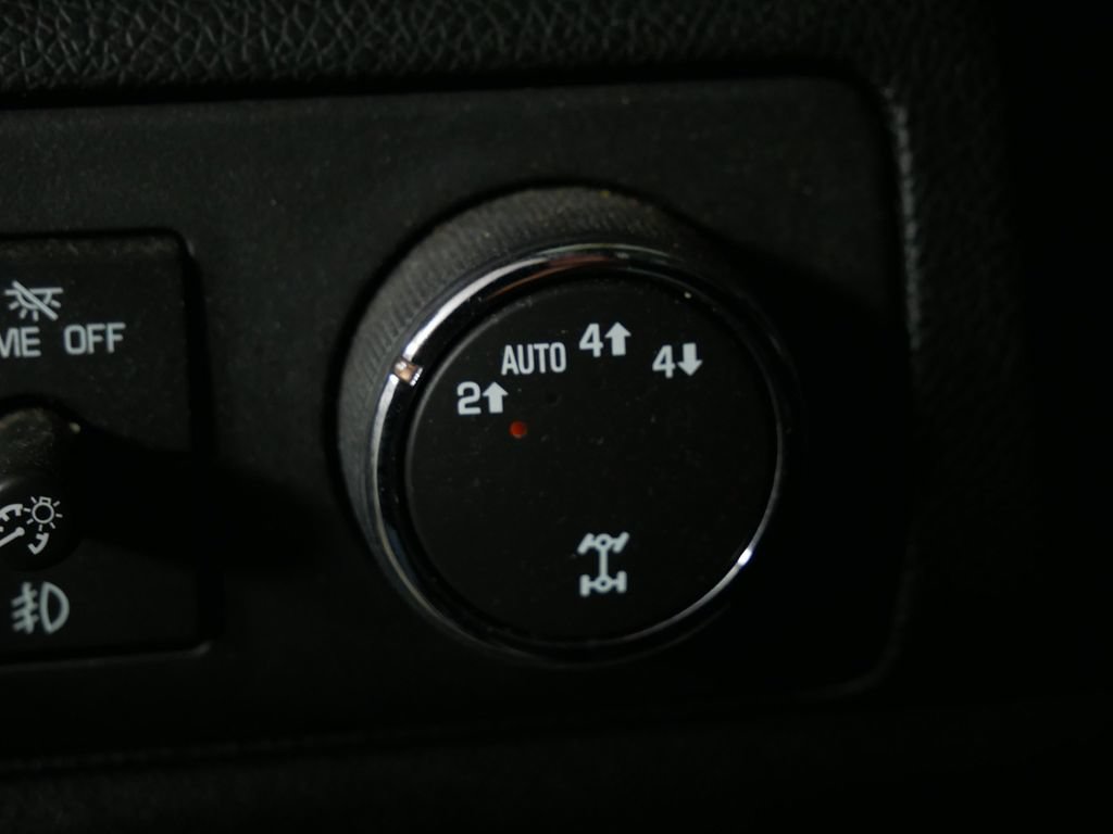 Used 2013 GMC Yukon SLT w/ SLT-2 Equipment Package AWD/4WD image 17