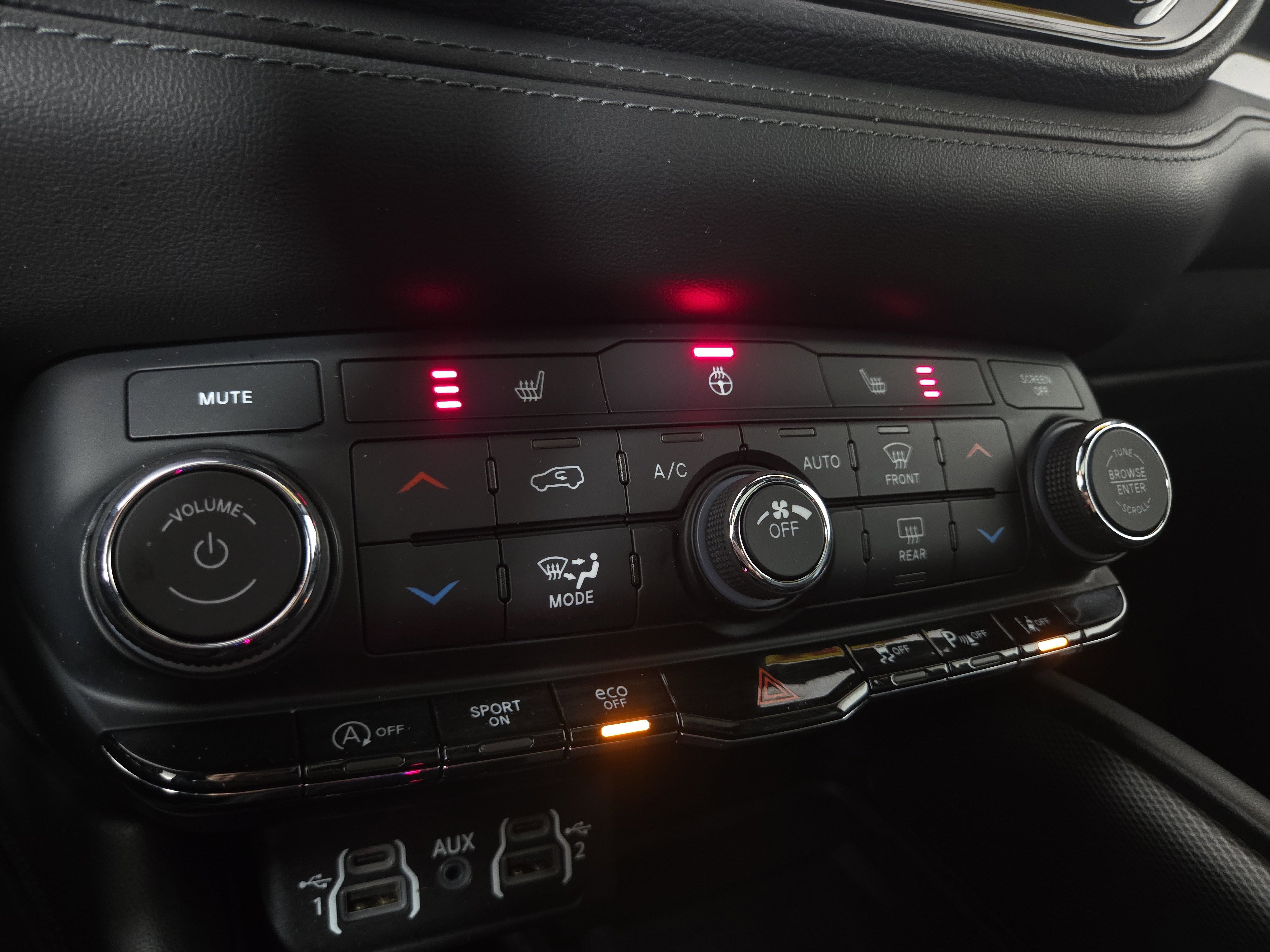 Used 2022 Dodge Durango GT image 29